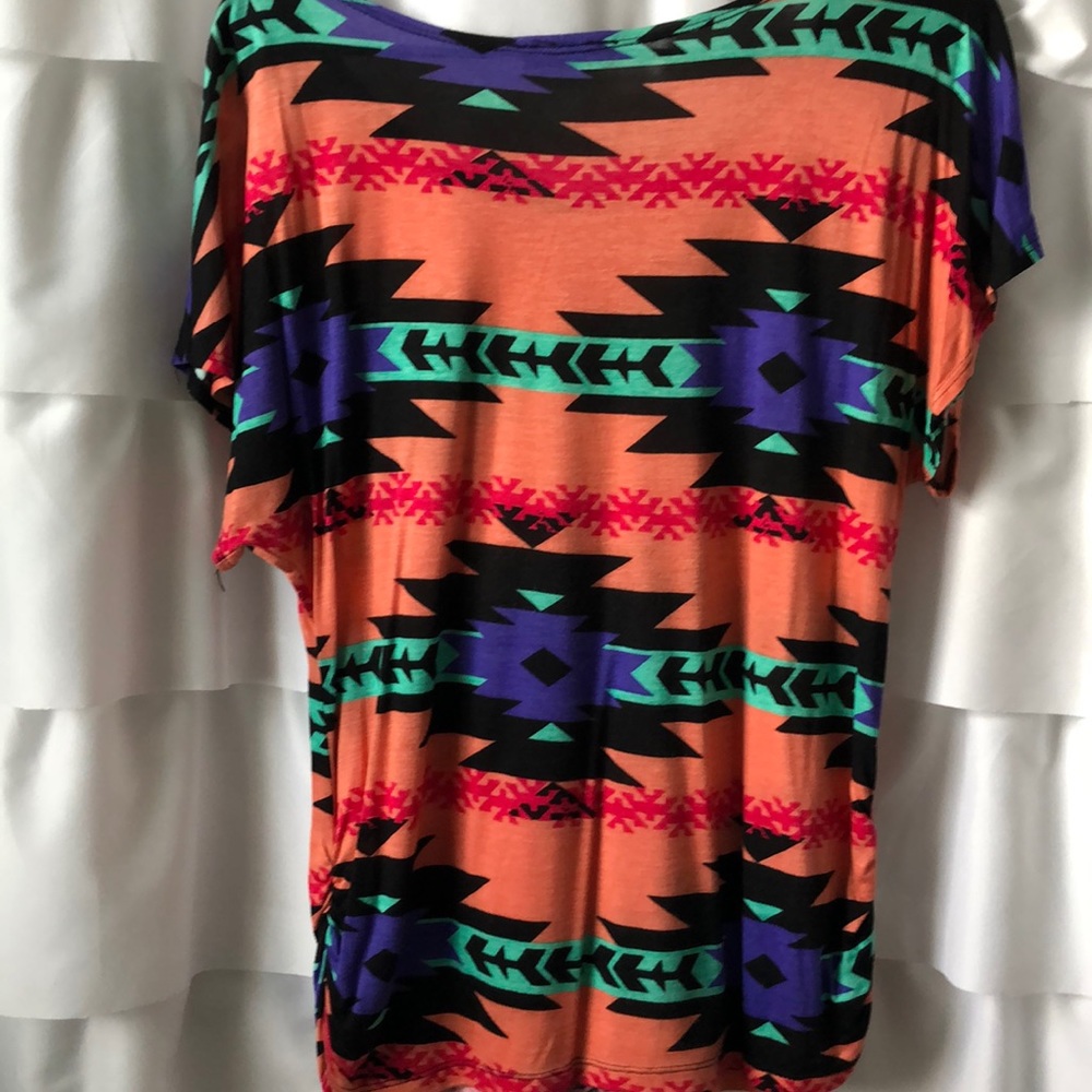 Aztec Colorful Top - Picture 5 of 5